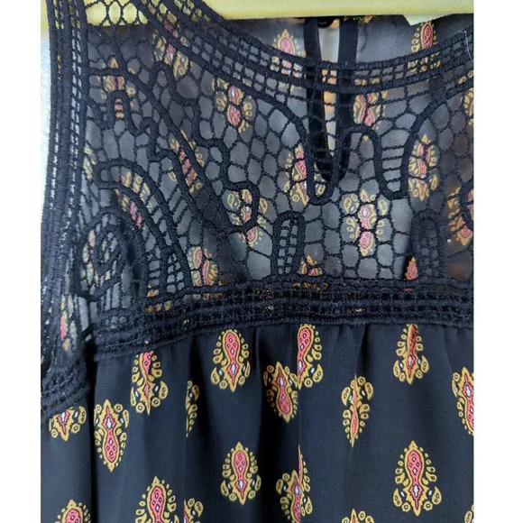 Blue Pepper Crochet/ Gauze Tank Black /Salmon Size Medium - Picture 6 of 11